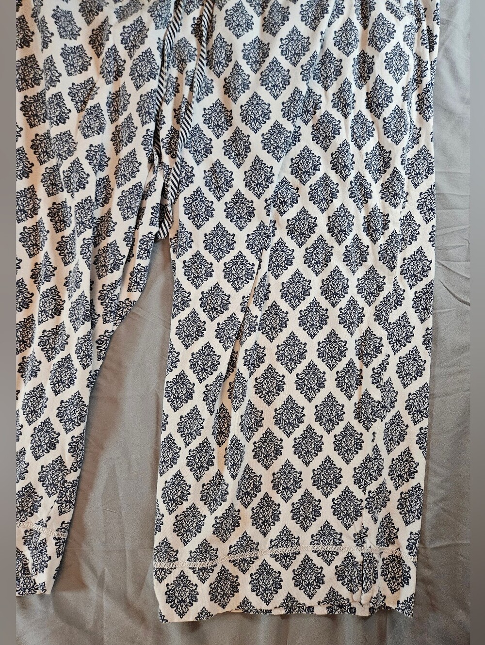 Carole Hochman Womens White And Blue Geometric Print Pajama Capri Pants Size XXL - Picture 2 of 15